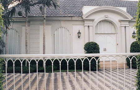 Click for next photo